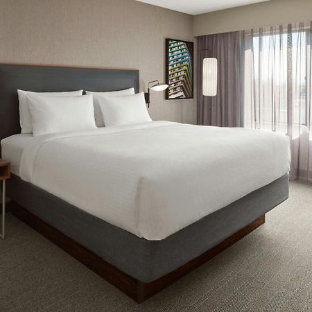 Courtyard By Marriott Mississauga-Airport Corporate Centre West Hotel Exterior foto