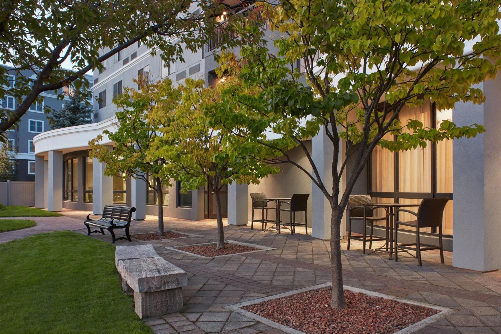 Courtyard By Marriott Mississauga-Airport Corporate Centre West Hotel Exterior foto